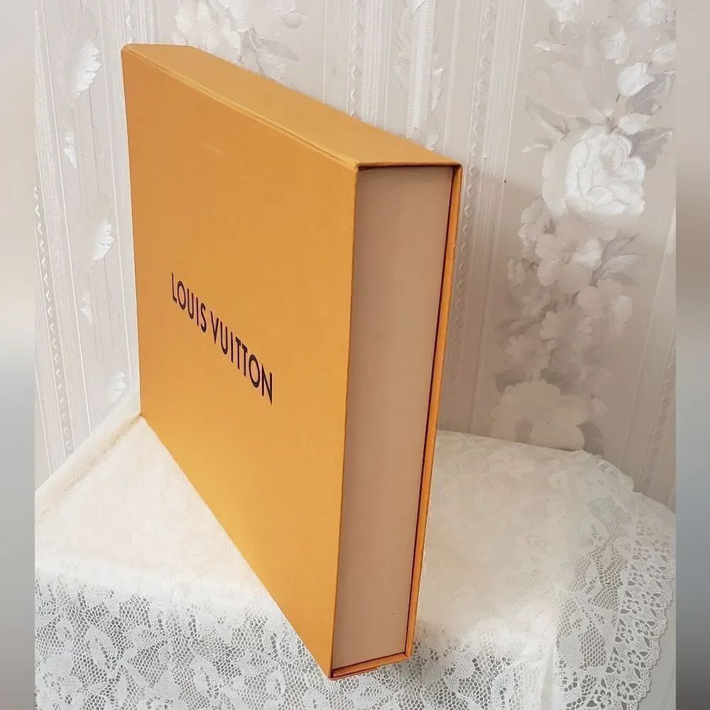 Louis Vuitton Large Storage Box Like New - Picture 2 of 6